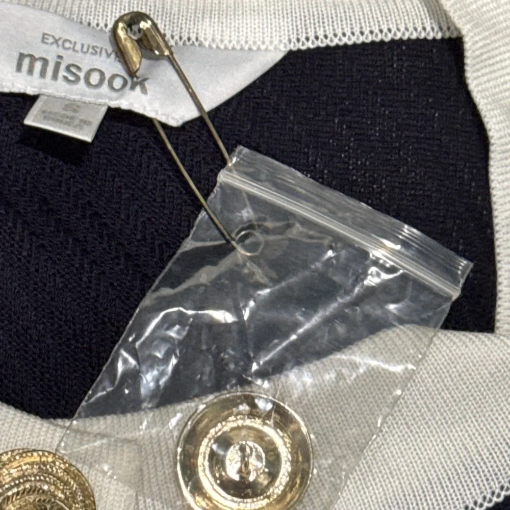 Misook NWOT Women’s Short Sleeve Cardigan in Navy|White-Size Small - Picture 9 of 10